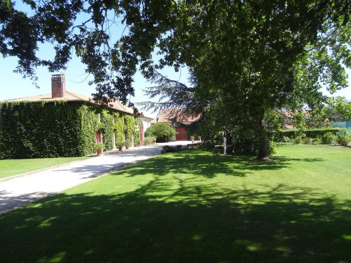 La Ferme De Rouffignac Blanzac (Haute-Vienne) Exterior foto